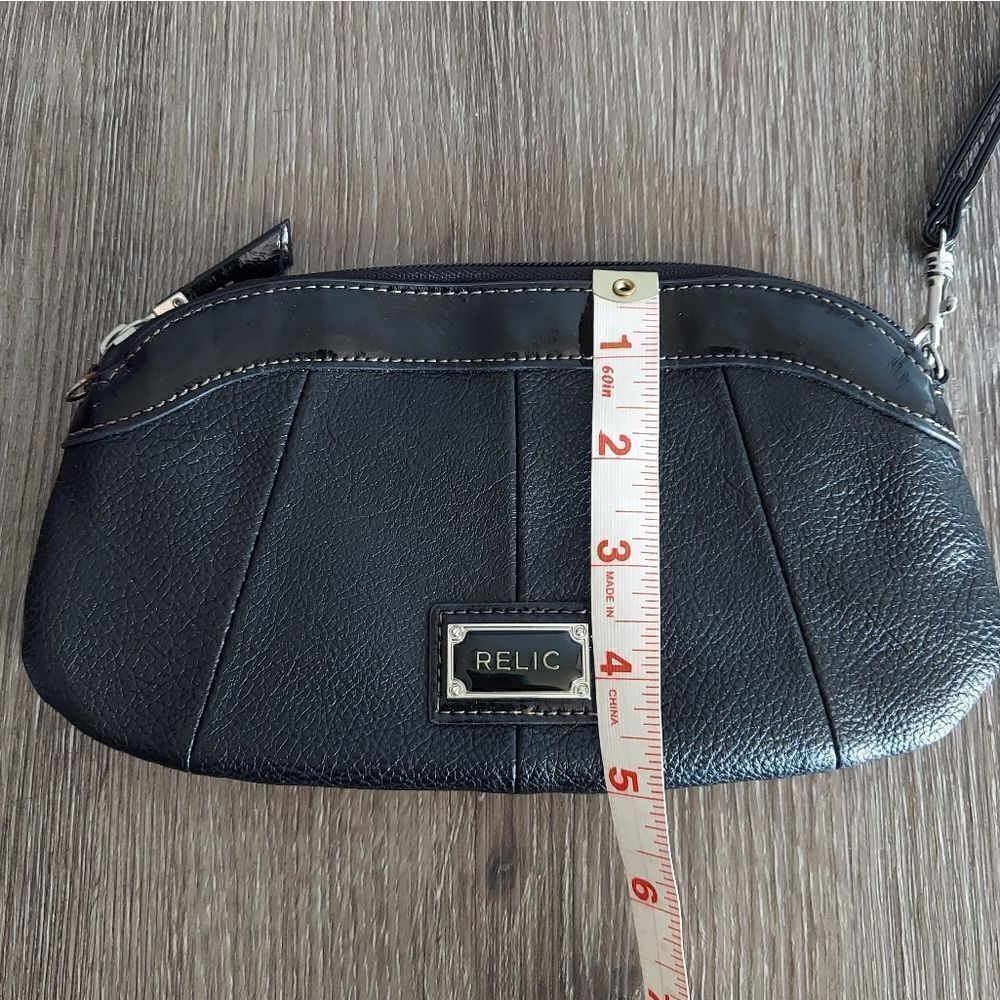 Relic Wristlet Wallet - Picture 5 of 5